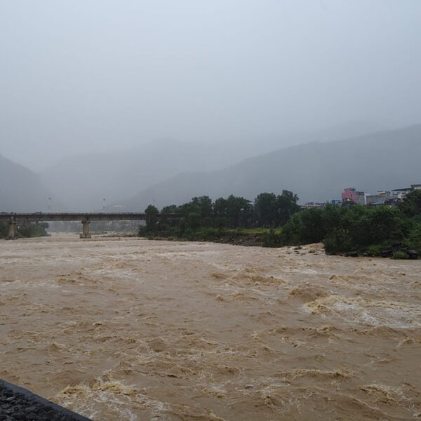 तिनाउ नदीमा बाढी, सतर्कता तह पार
