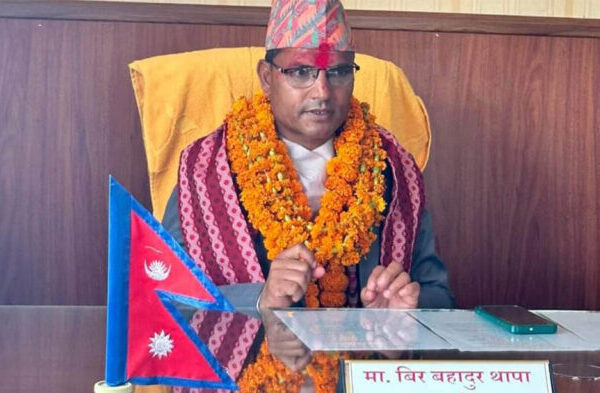 सुदूरपश्चिमा एमालेका सांसदले दिए पदबाट राजीनामा