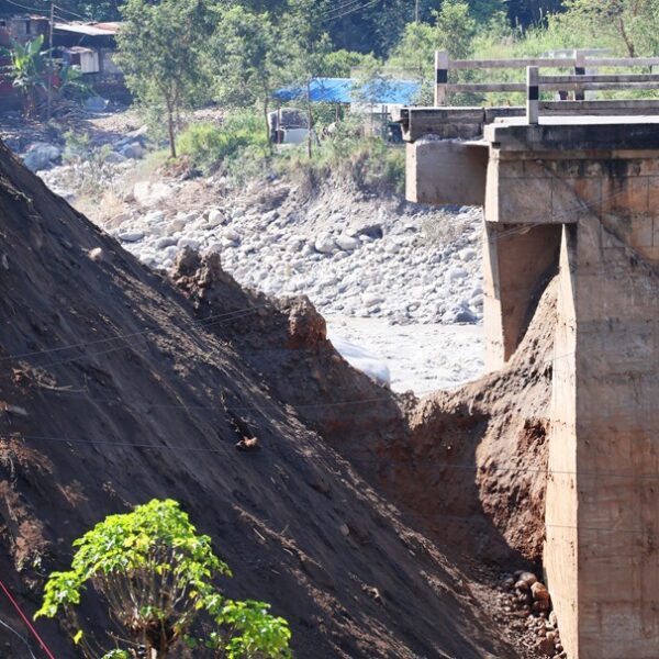 मालढुङ्गा पुलबाट दसैँअघि नै गाडी चल्ने