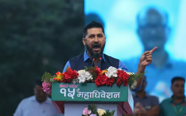 कुनै पनि आन्दोलनले सरकार ढल्नेवाला छैन : रास्वपा सभापति लामिछाने