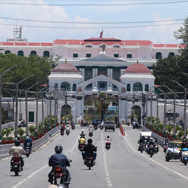 तीन महिनामै एक खर्ब २३ अर्ब ऋण थपिँदा सरकारको कुल ऋण ३० खर्बमाथि